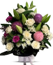 Load image into Gallery viewer, Kate Box