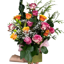Load image into Gallery viewer, Multi Color Roses Box
